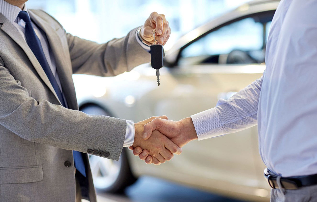 4 Car Salesman Tricks to Get You to Spend More